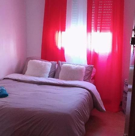 Apartamento De 3 Dormitorios Por Entrevias Madrid Extérieur photo