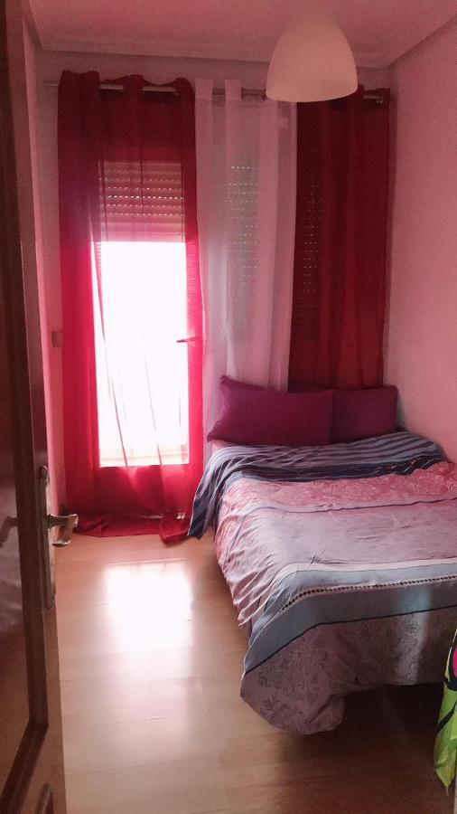 Apartamento De 3 Dormitorios Por Entrevias Madrid Extérieur photo
