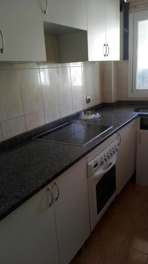Apartamento De 3 Dormitorios Por Entrevias Madrid Extérieur photo